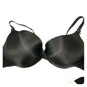 Victoria’s Secret push-up bra - 38C
